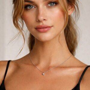 Delicate Silver-Tone Solitaire Necklace – Minimalist Everyday Sparkle ✨